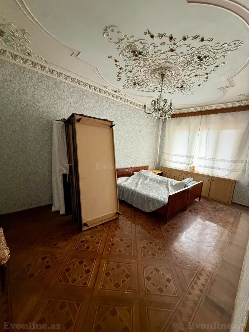 Satılır 4 otaqlı Mənzil Köhnə tikili 100 m² Xalqlar Dostluğu m. - şəkil 5