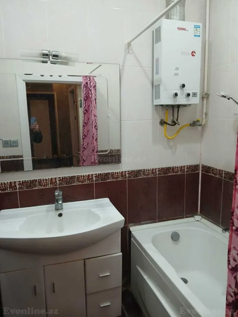 Kirayə verilir 2 otaqlı Mənzil Köhnə tikili 130 m² 28 May m. - şəkil 4