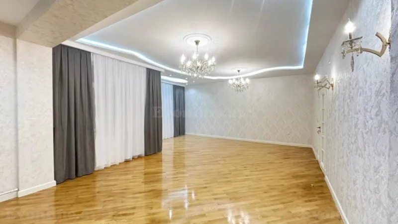 Satılır 4 otaqlı Mənzil Yeni tikili 155 m² Dərnəgül m. - şəkil 15