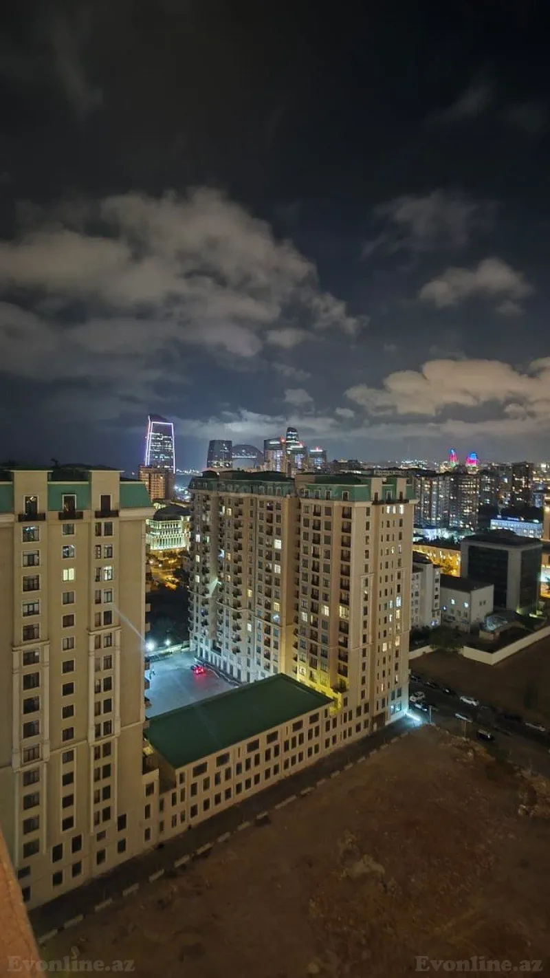 Kirayə verilir 4 otaqlı Mənzil Yeni tikili 220 m² Xətai m. - şəkil 23