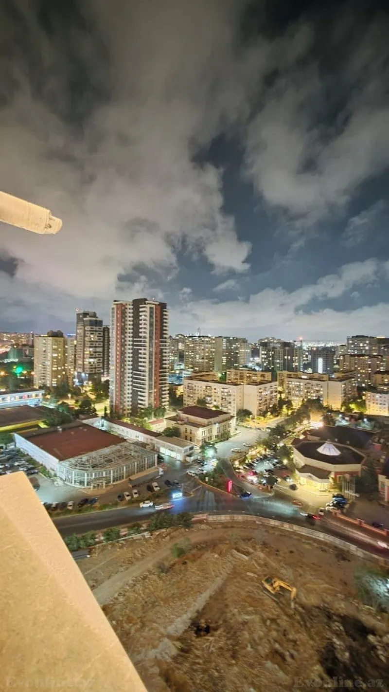 Kirayə verilir 4 otaqlı Mənzil Yeni tikili 220 m² Xətai m. - şəkil 25