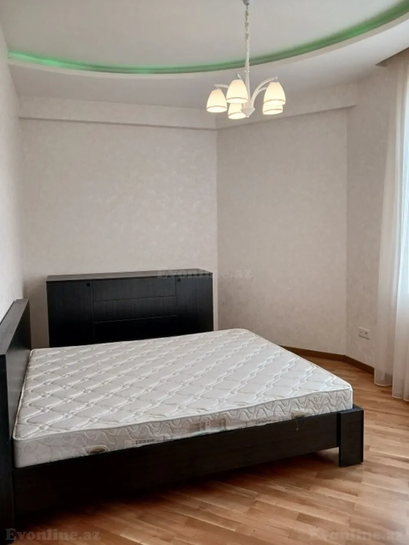 Kirayə verilir 3 otaqlı Mənzil Yeni tikili 120 m² Elmlər Akademiyası m. - şəkil 16