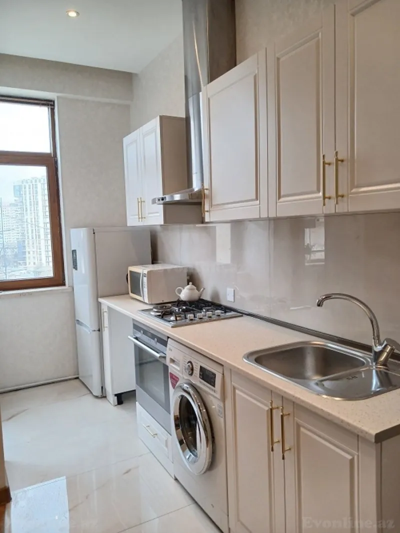 Kirayə verilir 3 otaqlı Mənzil Yeni tikili 120 m² Elmlər Akademiyası m. - şəkil 20