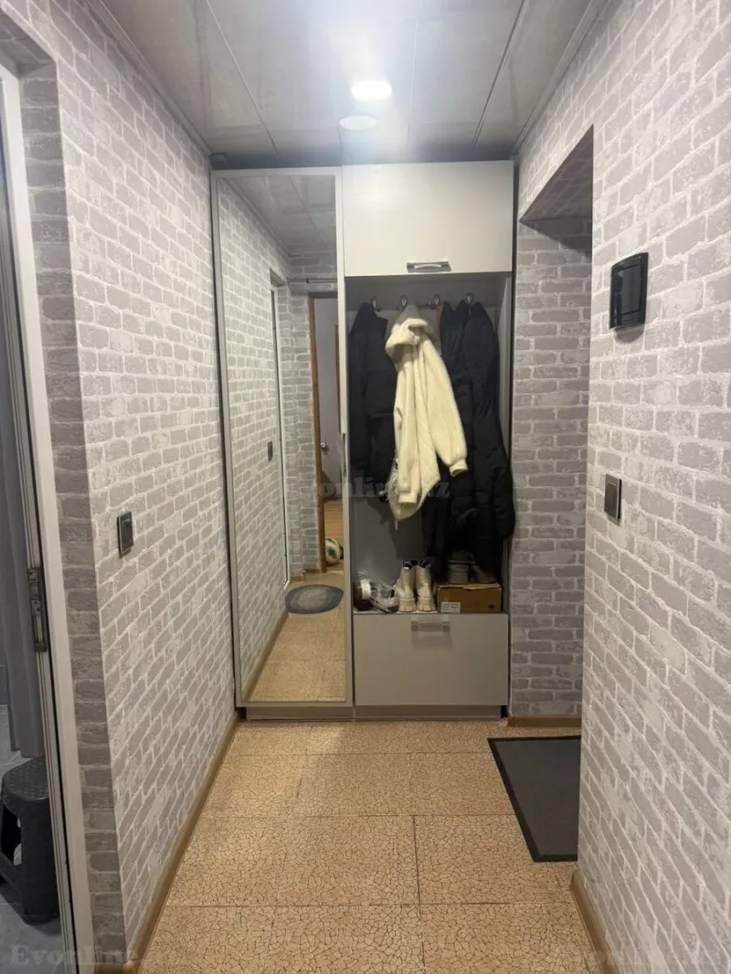 Satılır 2 otaqlı Mənzil Köhnə tikili 47 m² Biləcəri