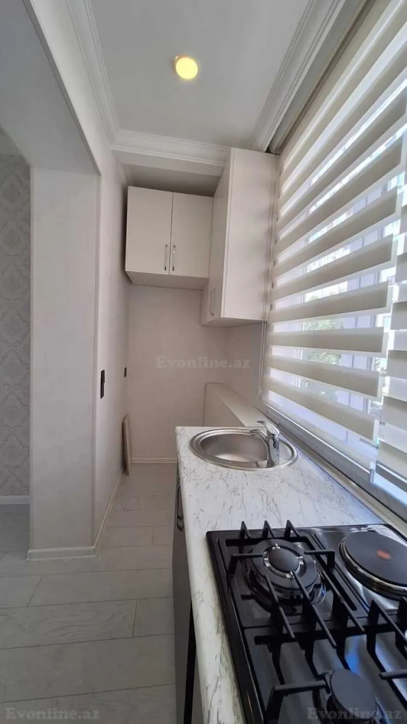 Satılır 2 otaqlı Mənzil Köhnə tikili 50 m² İnşaatçılar m. - şəkil 4