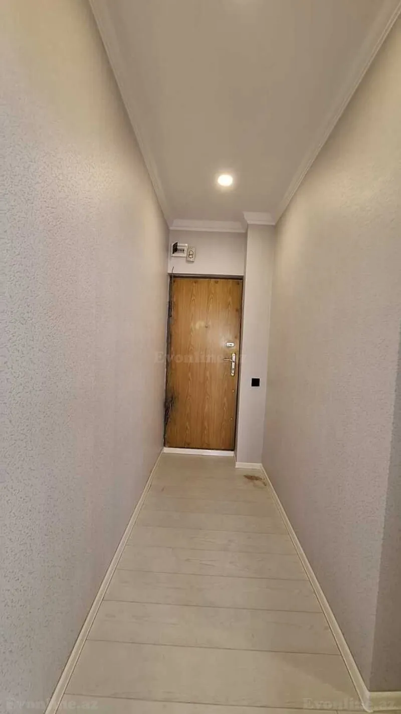 Satılır 2 otaqlı Mənzil Köhnə tikili 50 m² İnşaatçılar m. - şəkil 7