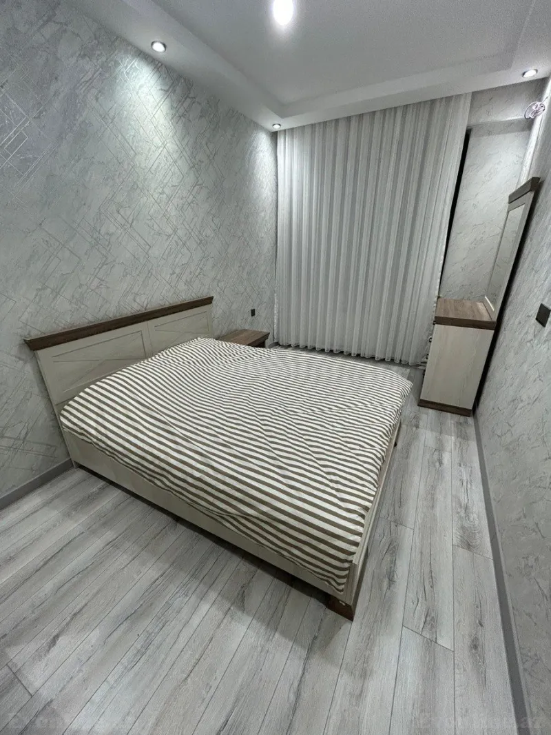 Kirayə verilir 3 otaqlı Mənzil Yeni tikili 100 m² İnşaatçılar m. - şəkil 5