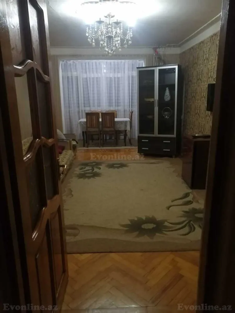 Satılır 3 otaqlı Mənzil Köhnə tikili 70 m² Nərimanov r. - şəkil 2