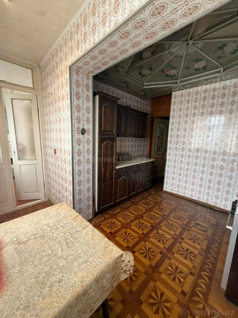 Satılır 5 otaqlı Mənzil Köhnə tikili 120 m² Xalqlar Dostluğu m. - şəkil 11