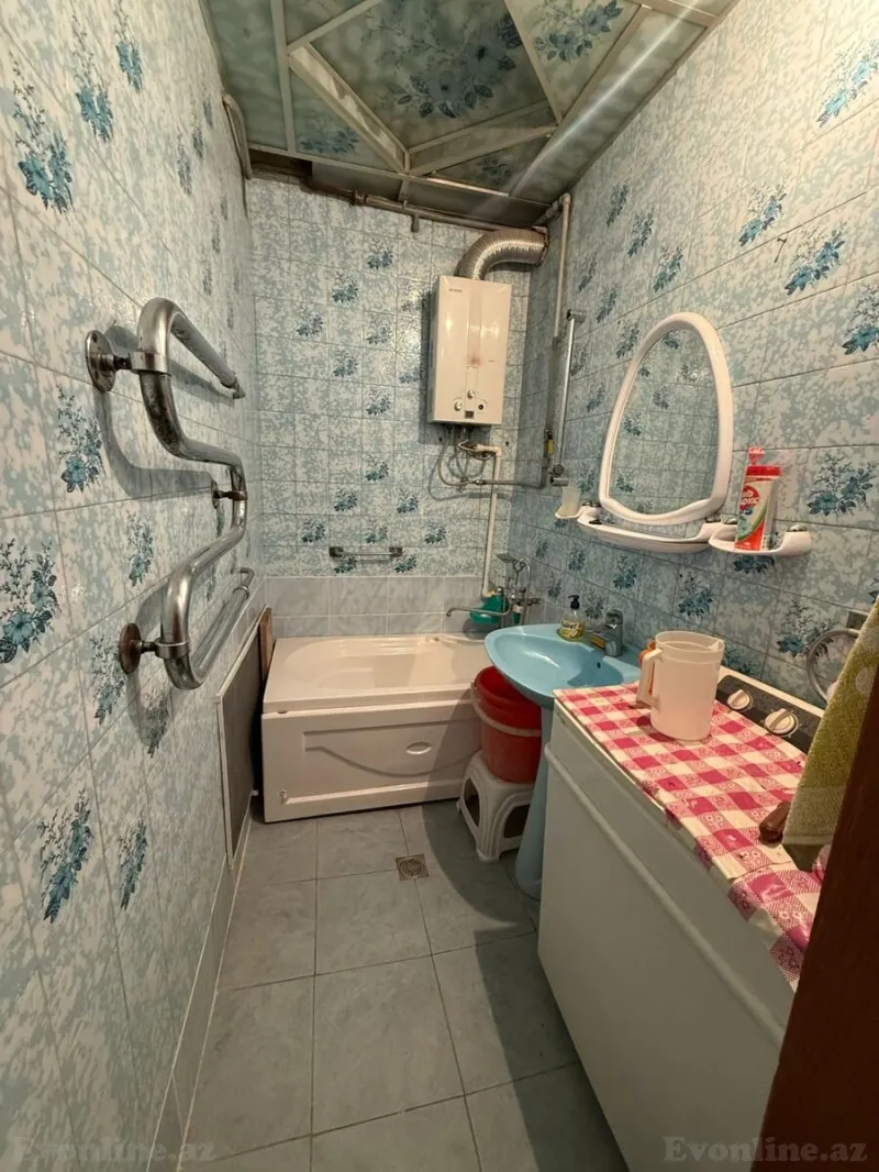 Satılır 5 otaqlı Mənzil Köhnə tikili 120 m² Xalqlar Dostluğu m. - şəkil 12