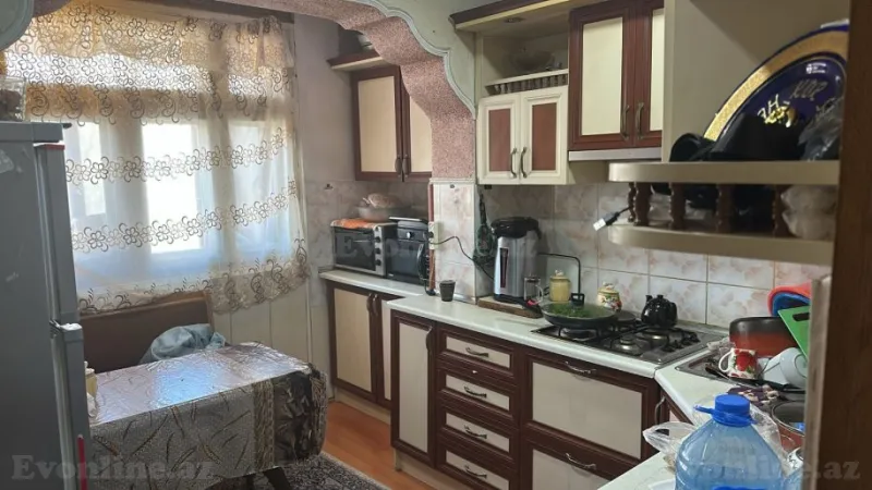 Kirayə verilir 4 otaqlı Mənzil Köhnə tikili 100 m² Xətai r. - şəkil 6