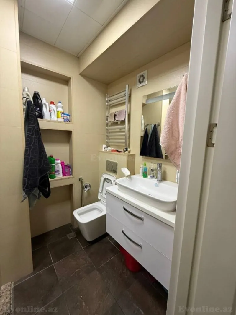 Satılır 2 otaqlı Mənzil Köhnə tikili 45 m² Gənclik m. - şəkil 11