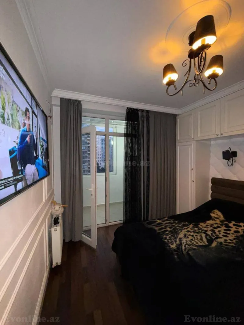 Satılır 2 otaqlı Mənzil Köhnə tikili 45 m² Gənclik m. - şəkil 24