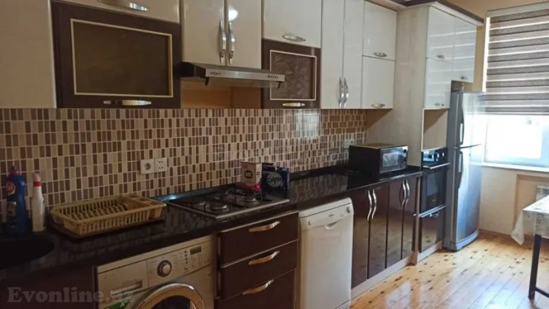 Satılır 3 otaqlı Mənzil Köhnə tikili 146 m² Xətai m. - şəkil 11