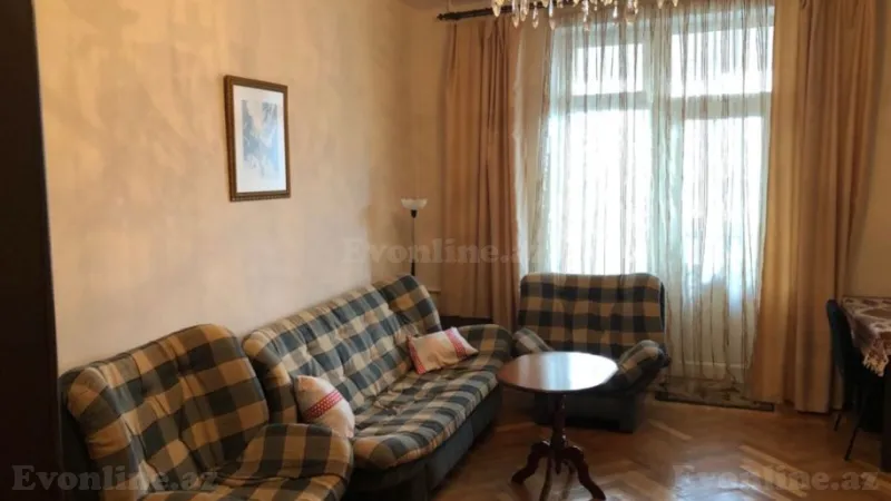 Kirayə verilir 2 otaqlı Mənzil Köhnə tikili 50 m² Nəsimi r.