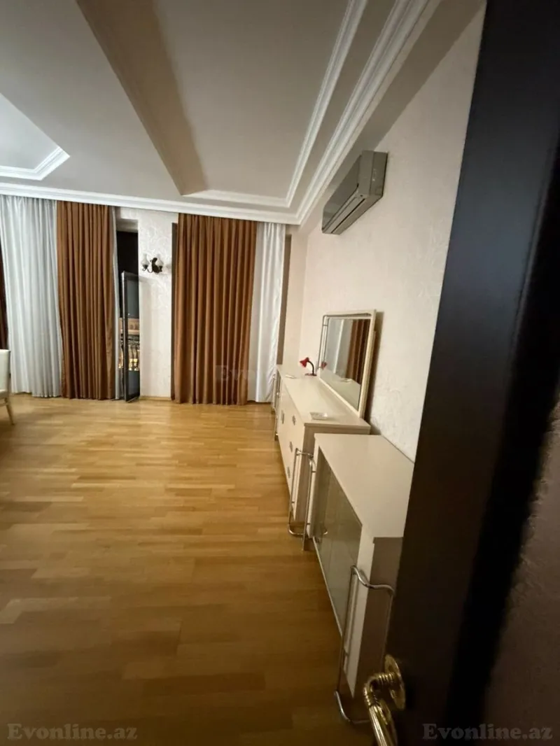 Kirayə verilir 4 otaqlı Mənzil Yeni tikili 205 m² Sahil m. - şəkil 4