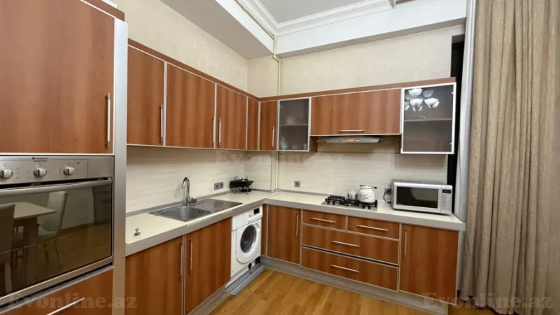 Kirayə verilir 4 otaqlı Mənzil Yeni tikili 205 m² Sahil m. - şəkil 14