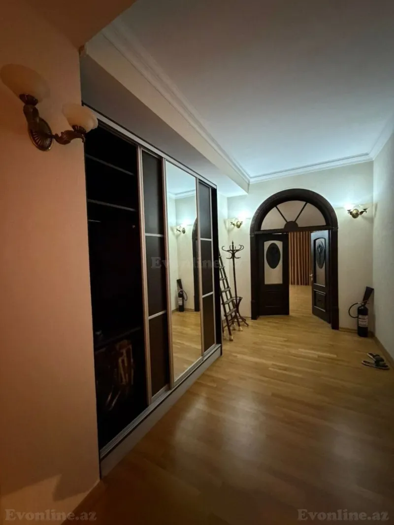 Kirayə verilir 4 otaqlı Mənzil Yeni tikili 205 m² Sahil m. - şəkil 20