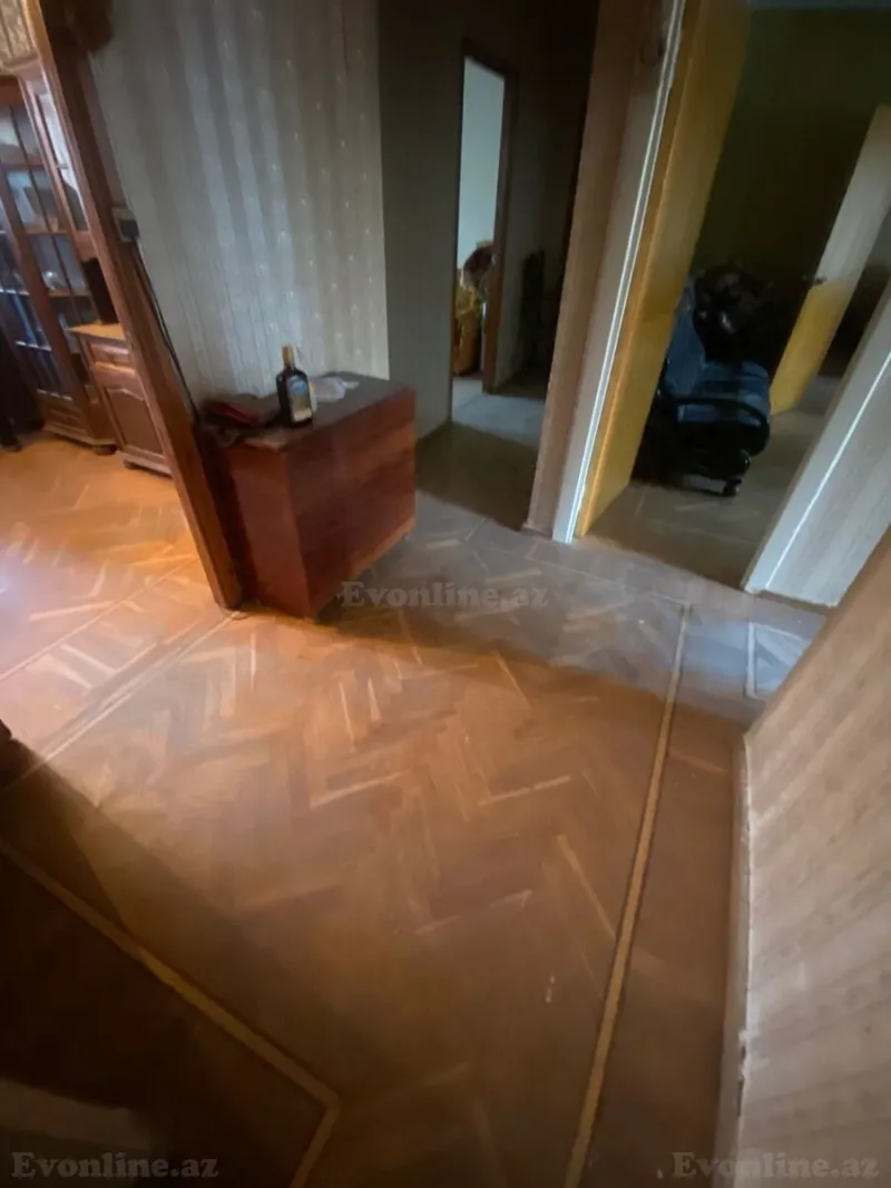 Satılır 5 otaqlı Mənzil Köhnə tikili 120 m² 9-cu mikrorayon - şəkil 9