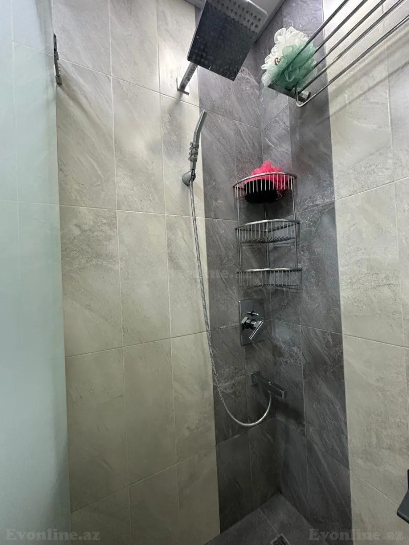 Kirayə verilir 2 otaqlı Mənzil Yeni tikili 75 m² Nərimanov r. - şəkil 10