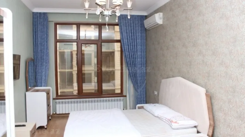 Satılır 4 otaqlı Mənzil Yeni tikili 216 m² Nəsimi r. - şəkil 12