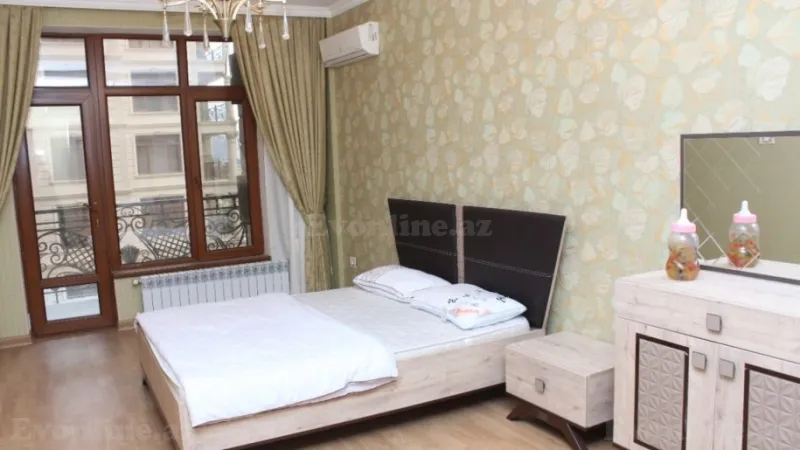 Satılır 4 otaqlı Mənzil Yeni tikili 216 m² Nəsimi r. - şəkil 19