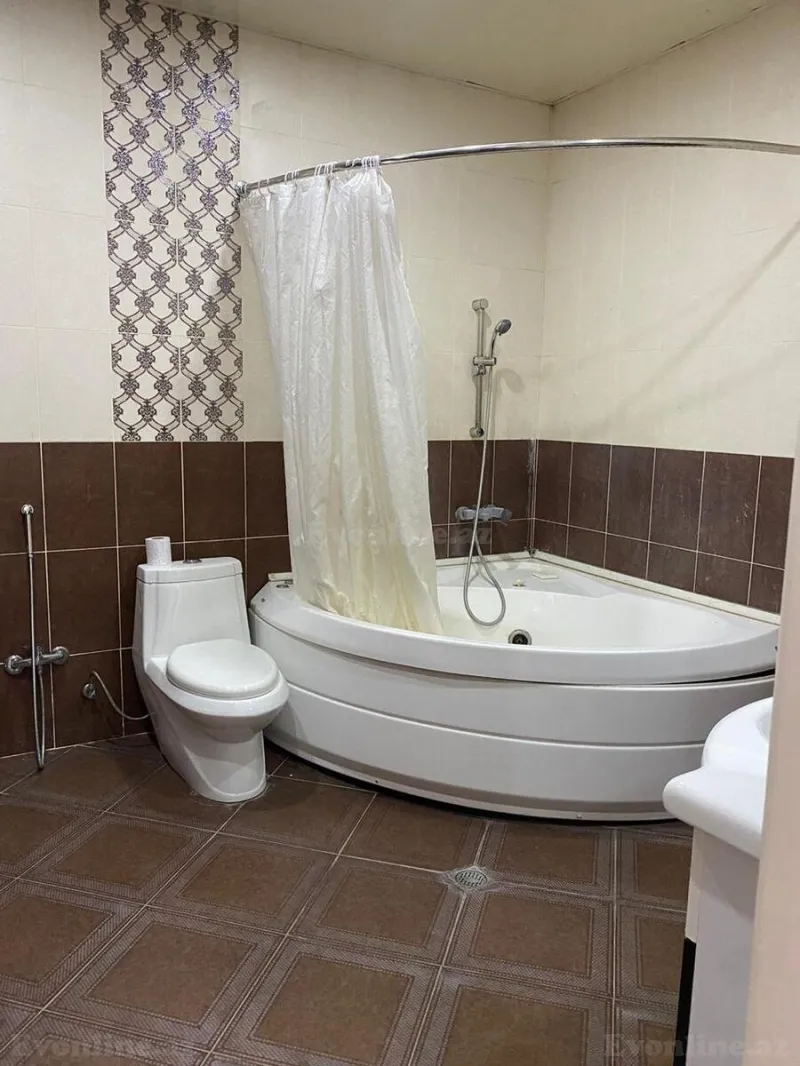 Kirayə verilir 4 otaqlı Mənzil Yeni tikili 177 m² Xətai m. - şəkil 8