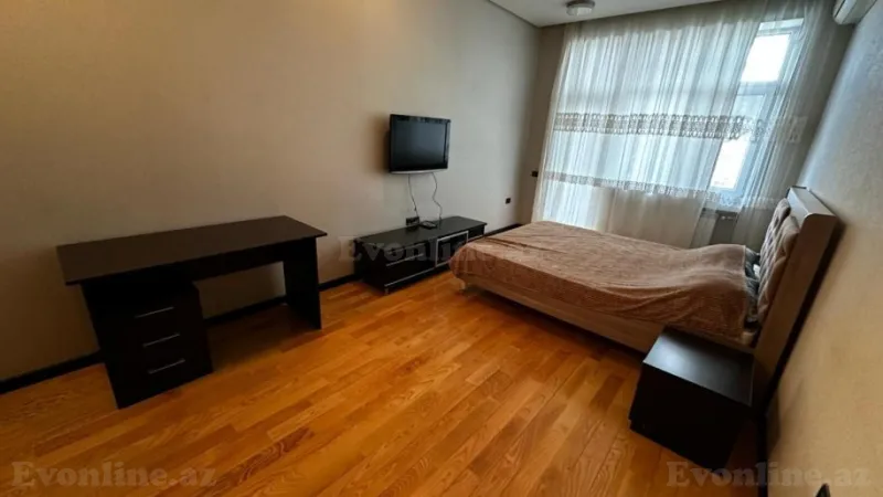 Kirayə verilir 4 otaqlı Mənzil Yeni tikili 200 m² Nəriman Nərimanov m. - şəkil 12