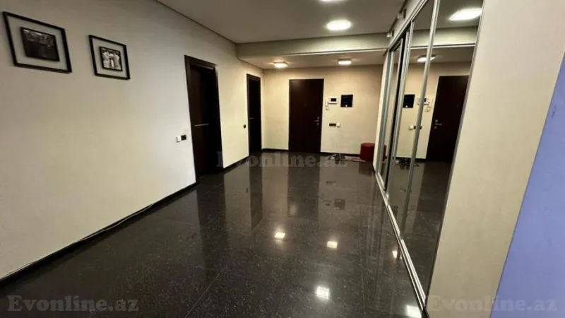 Kirayə verilir 4 otaqlı Mənzil Yeni tikili 200 m² Nəriman Nərimanov m. - şəkil 16