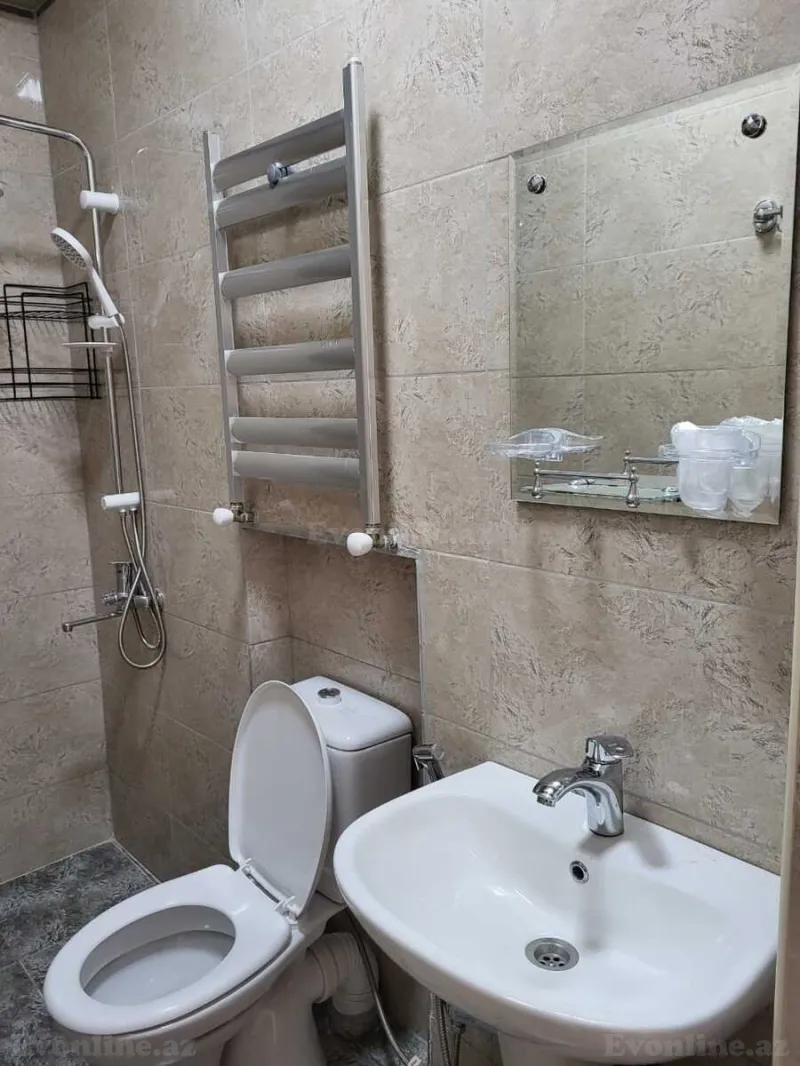Kirayə verilir 2 otaqlı Mənzil Yeni tikili 80 m² 28 May m. - şəkil 17