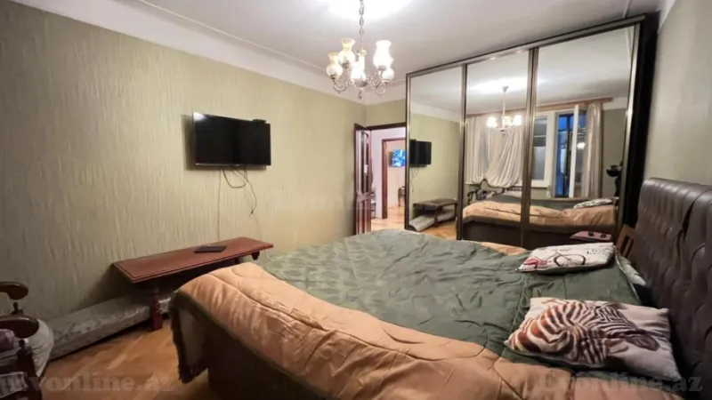 Satılır 4 otaqlı Mənzil Köhnə tikili 105 m² Gənclik m. - şəkil 5