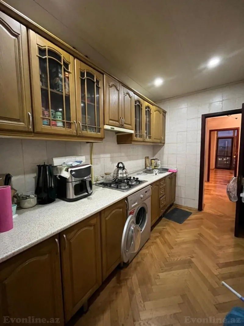 Satılır 4 otaqlı Mənzil Köhnə tikili 105 m² Gənclik m. - şəkil 7