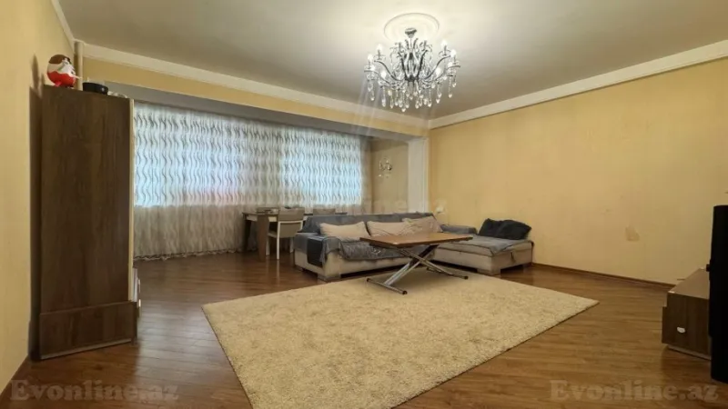 3 otaqlı Mənzil 96 m² 28 May m. Satılır