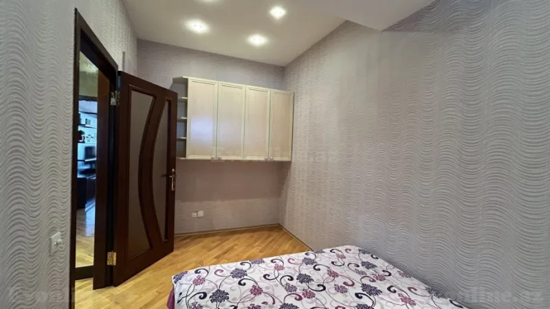 Kirayə verilir 3 otaqlı Mənzil Yeni tikili 100 m² Nəsimi r. - şəkil 17