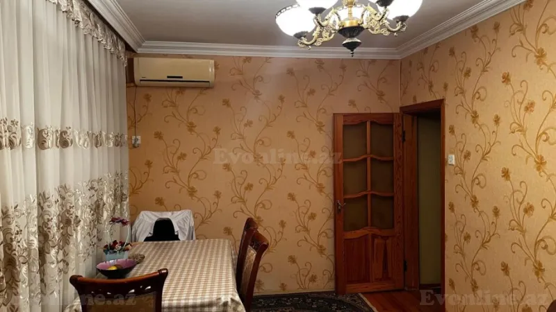 Satılır 3 otaqlı Mənzil Köhnə tikili 70 m² Sumqayıt