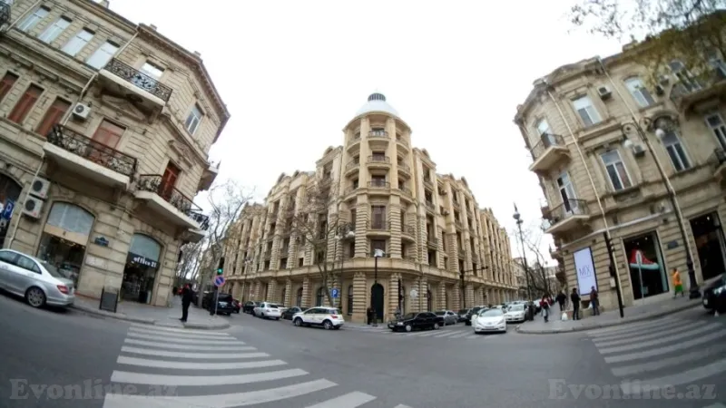 3 otaqlı Mənzil 130 m² Sahil m. Kirayə verilir