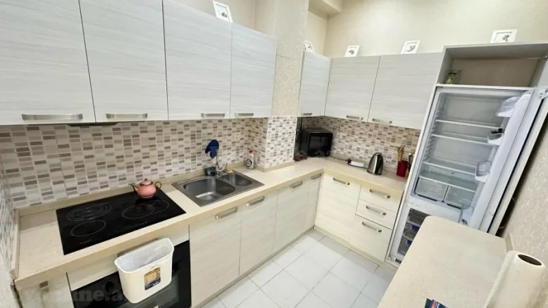 Kirayə verilir 3 otaqlı Mənzil Yeni tikili 100 m² Xətai r. - şəkil 13