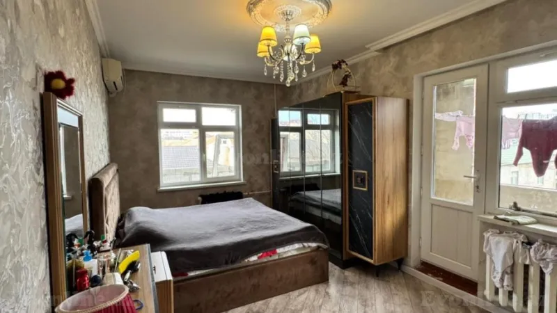 Satılır 3 otaqlı Mənzil Köhnə tikili 83 m² Xətai r. - şəkil 4