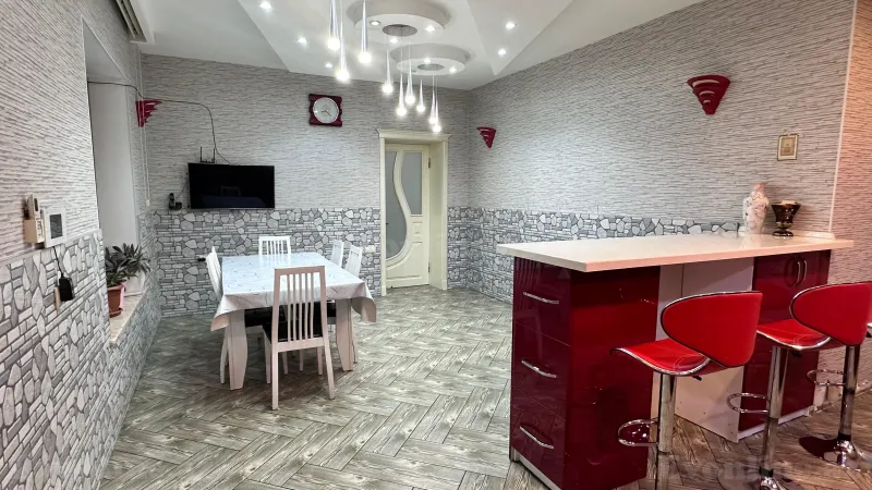 Satılır 7 otaqlı Həyət evi 330 m² M.Ə.Rəsulzadə - şəkil 4