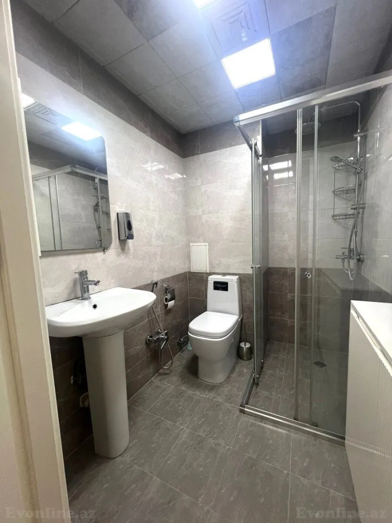 Satılır 2 otaqlı Mənzil Yeni tikili 70 m² Yasamal r. - şəkil 9