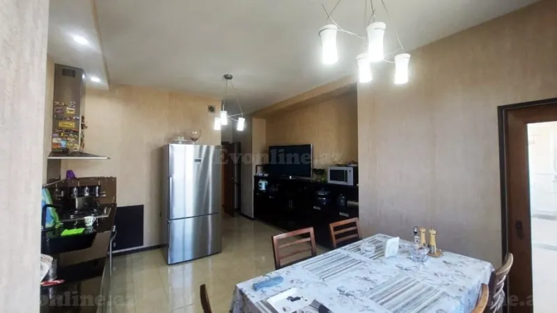 Satılır 4 otaqlı Mənzil Yeni tikili 195 m² Elmlər Akademiyası m. - şəkil 24