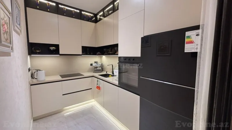 Kirayə verilir 2 otaqlı Mənzil Yeni tikili 84 m² Xətai m. - şəkil 6