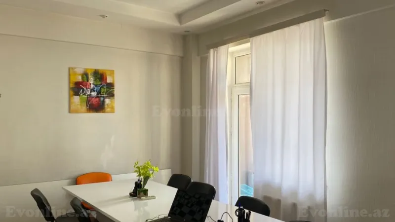 Satılır 4 otaqlı Mənzil Yeni tikili 141 m² Xətai m. - şəkil 2