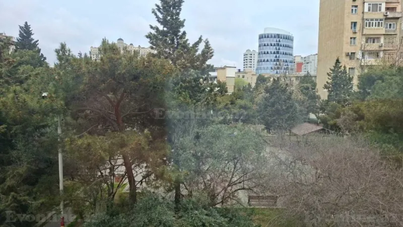 Satılır 2 otaqlı Mənzil Köhnə tikili 60 m² Elmlər Akademiyası m. - şəkil 17