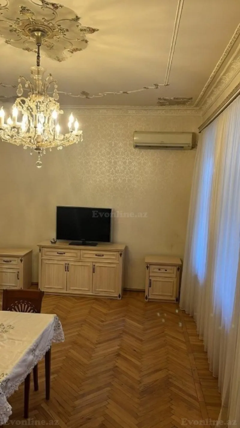 Kirayə verilir 2 otaqlı Mənzil Köhnə tikili 90 m² İçərişəhər m. - şəkil 5