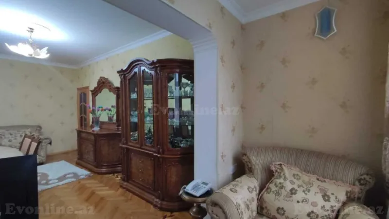 Satılır 4 otaqlı Mənzil Köhnə tikili 110 m² 8-ci kilometr - şəkil 2