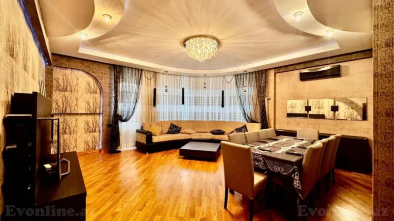 3 otaqlı Mənzil 145 m² İnşaatçılar m. Satılır