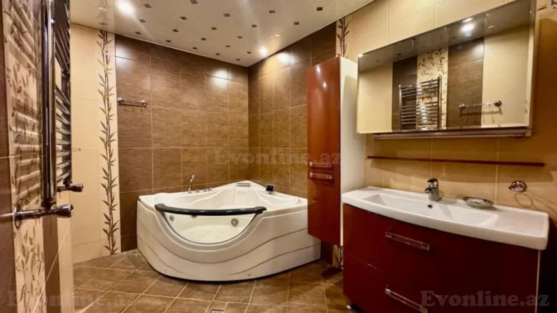 Satılır 3 otaqlı Mənzil Yeni tikili 145 m² İnşaatçılar m. - şəkil 14