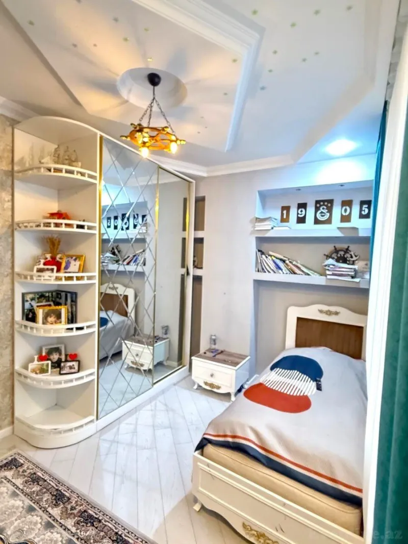 Satılır 4 otaqlı Mənzil Yeni tikili 130 m² Həzi Aslanov m. - şəkil 8