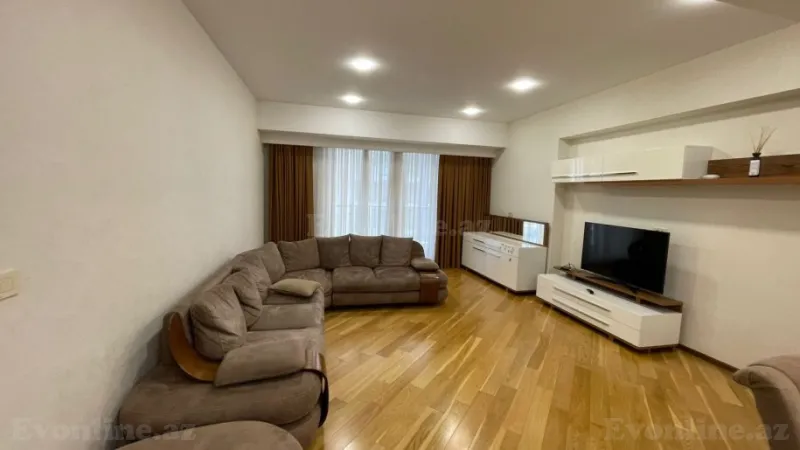 Kirayə verilir 4 otaqlı Mənzil Yeni tikili 220 m² 28 May m. - şəkil 5